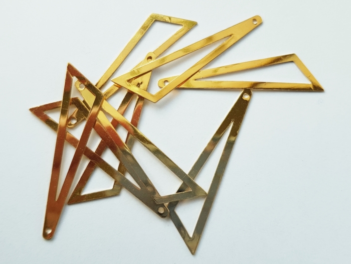 Bedel asymmertrische driehoek 45x38x13mm goud
