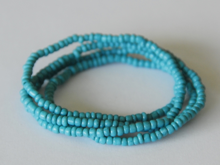 Letali seed beads op elastiek 5x60cm turquoise